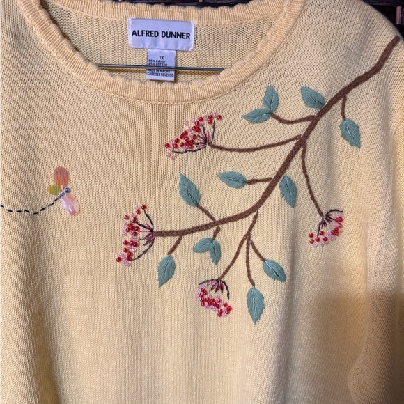 Alfred Dunner Woman 1X Yellow Embroidered Frog Lily Pad Pond Scene Knit Sweater - Picture 3 of 5